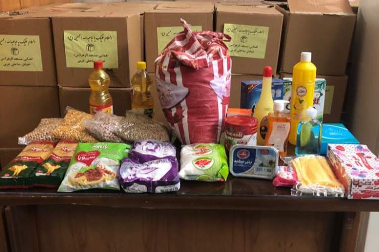 اهداء بسته های مواد غذایی و بهداشتی به بیماران به مناسبت هفته حمایت از بیماران کلیوی سال 99