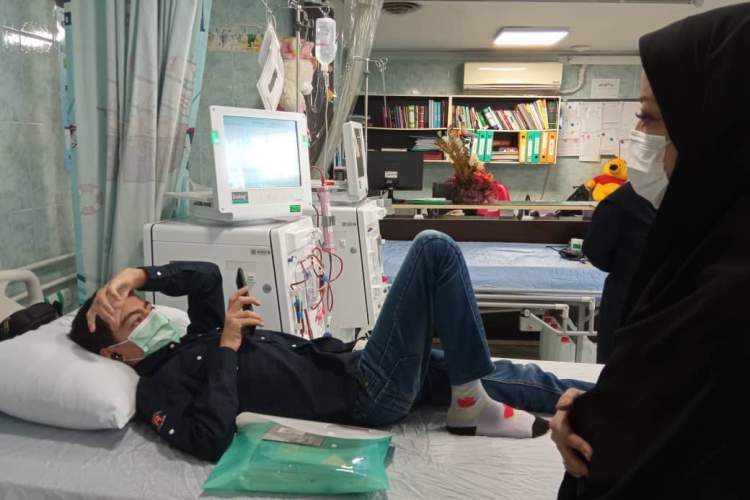 بازدید مدیر عامل محترم انجمن خیریه حمایت از بیماران کلیوی ایران از بخش دیالیز بیمارستان بهرامی کودکان
